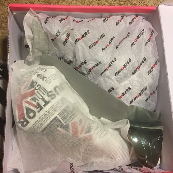 {Red Kiss} 🟢Union Jack Stiletto Punk Pin Up Heels - Picture 4 of 5